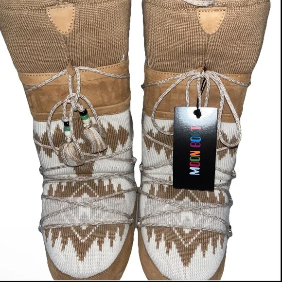 ALANUI X MOON BOOT Icon boots knit tan cream EU 38 US 7-8 sweater boho bead NEW - Picture 7 of 16